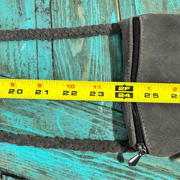 Manitobah Mukluks Suede Pouchette Shoulder Bag Crossbody Grey Aztec Wool - Picture 9 of 12